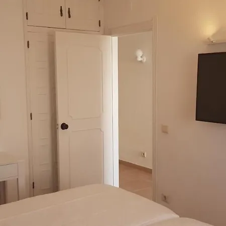Tio Papel Iii Apartment